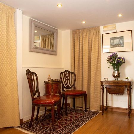 نابولي B&B Residenza Via Dei Mille المظهر الخارجي الصورة