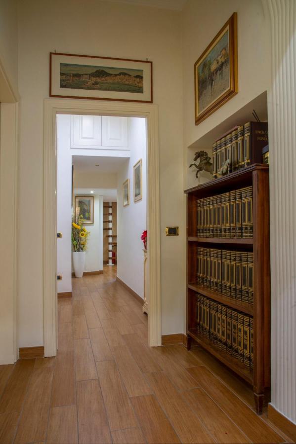 نابولي B&B Residenza Via Dei Mille المظهر الخارجي الصورة