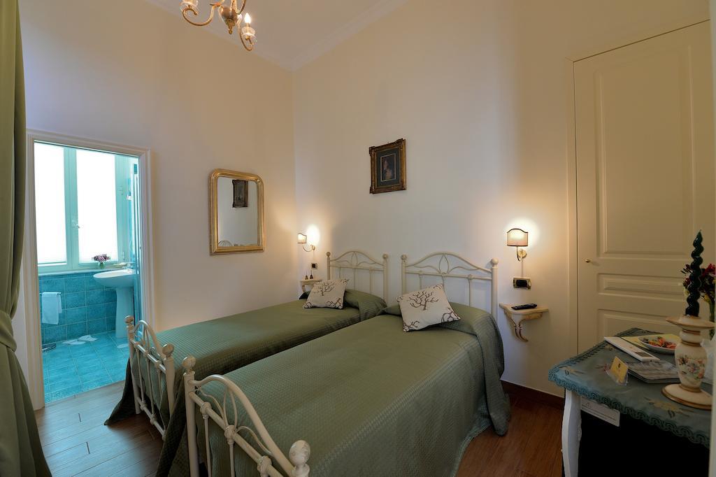 نابولي B&B Residenza Via Dei Mille المظهر الخارجي الصورة