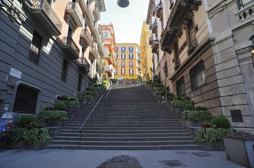 نابولي B&B Residenza Via Dei Mille المظهر الخارجي الصورة