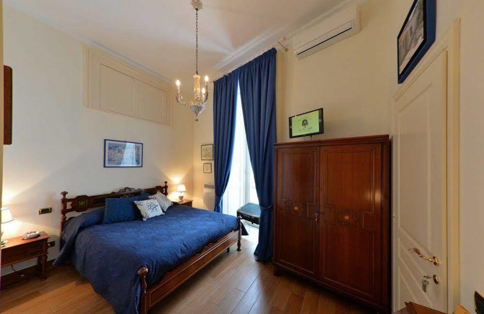 نابولي B&B Residenza Via Dei Mille المظهر الخارجي الصورة