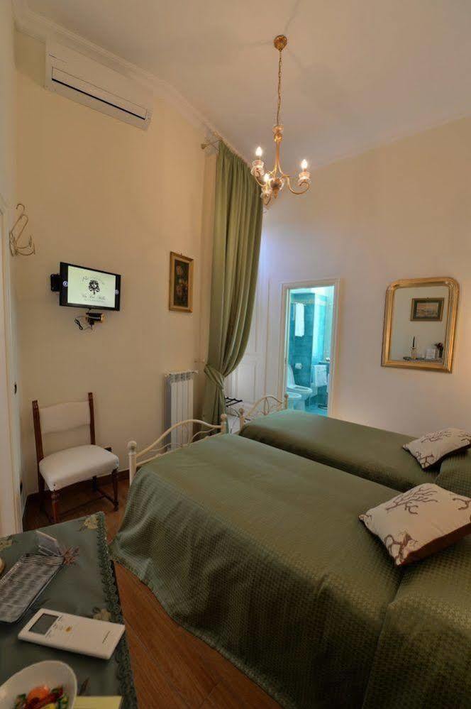 نابولي B&B Residenza Via Dei Mille المظهر الخارجي الصورة