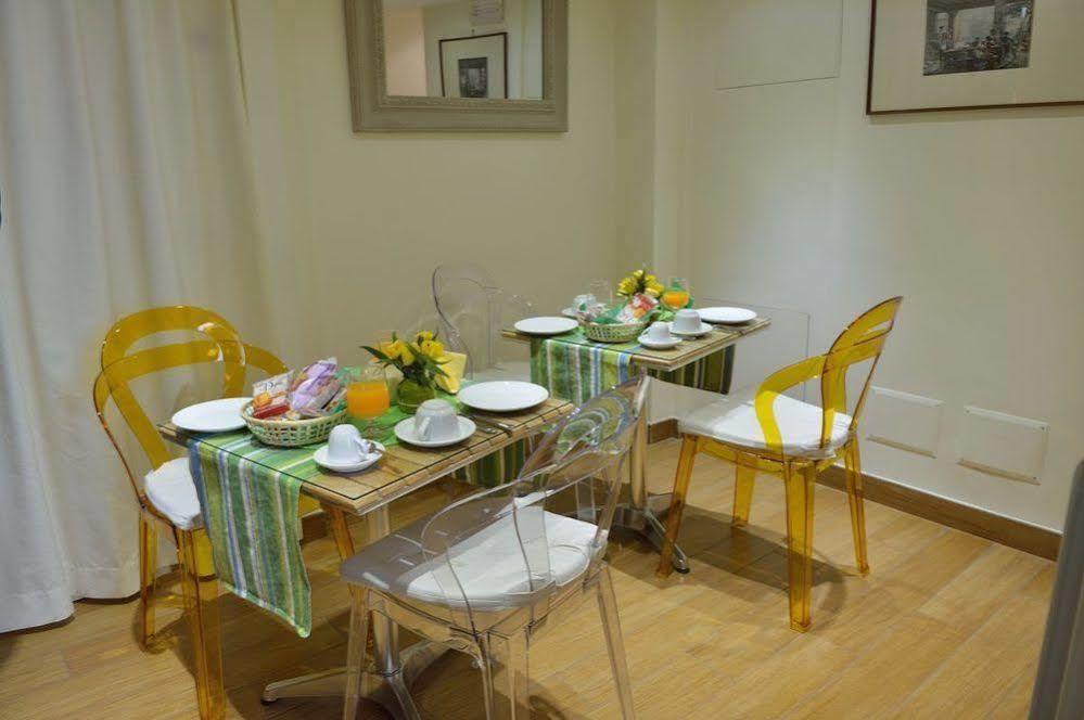 نابولي B&B Residenza Via Dei Mille المظهر الخارجي الصورة